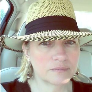 Meet your Posher, Saundra